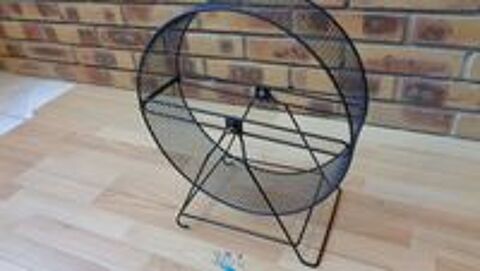   Roue de hamster en mtal avec support  