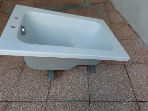 une baignoire blanche quasi neuve,mitigeur avec pomme douche 120 Dreux (28)