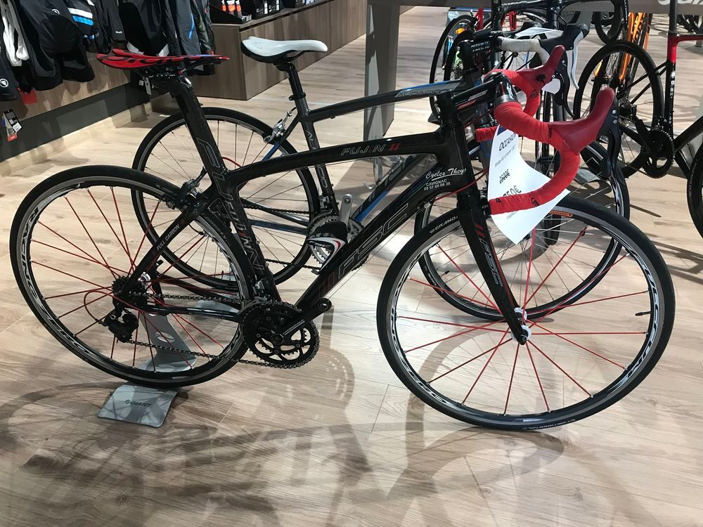 V&eacute;lo de course FSC carbone T.52 Sports