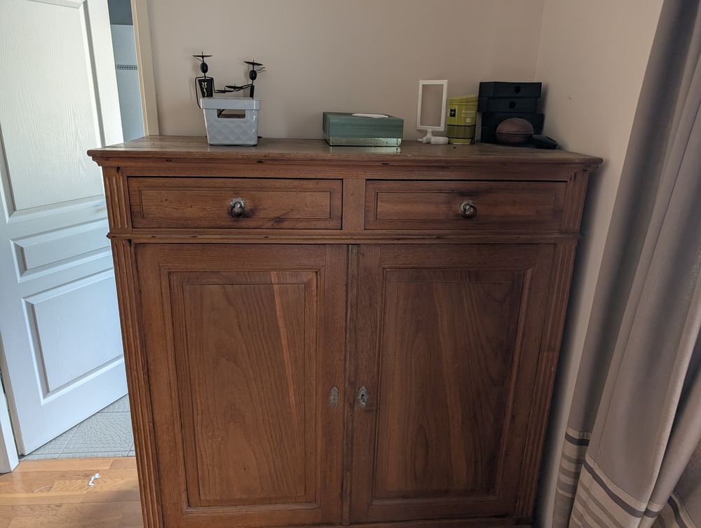Buffet ancien en bois ? H&eacute;ritage familial, parfait &eacute;tat Meubles