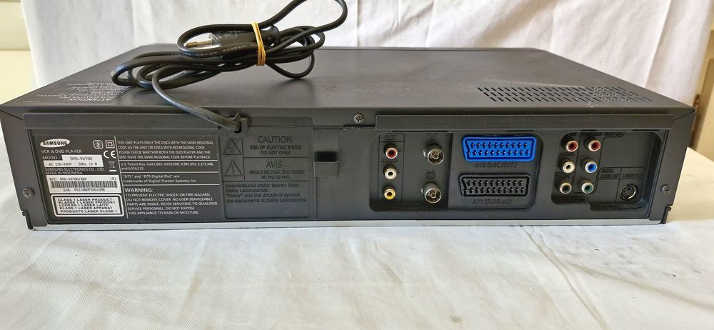 Combin&eacute; Samsung: magn&eacute;toscope et lecteur DVD/CD audio
Photos/Video/TV