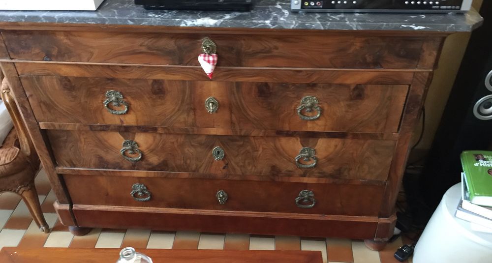commode Louis Philippe en noyer Meubles