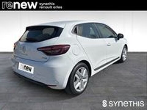 Clio V Clio E-Tech 140 - 21N Business 2022 occasion 13200 Arles