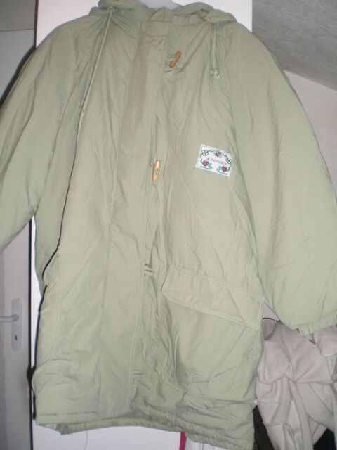 Parka verte olive t. 40 chaude neuve 15 Saint-Genis-Laval (69)