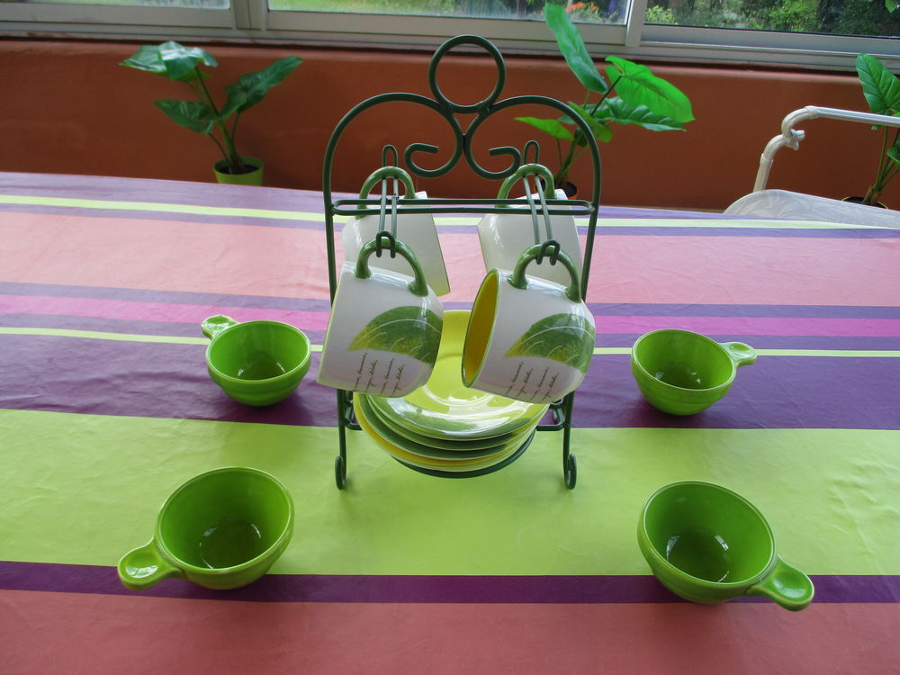 Lot Cadre Citrons + Portique Tasses Vertes &amp; Jaunes. Décoration