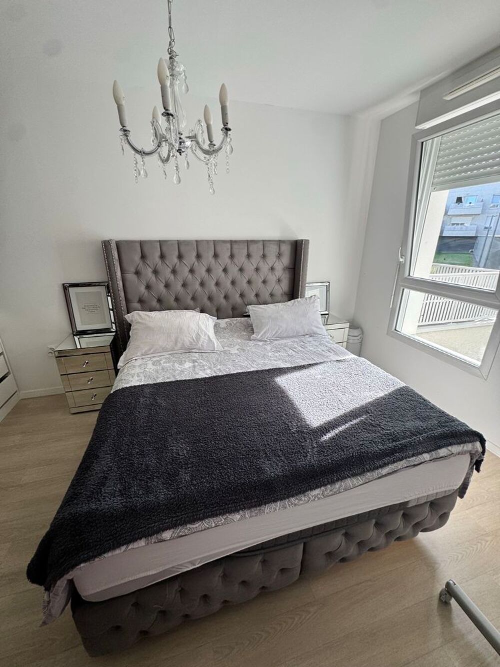 chambre compl&egrave;te Meubles