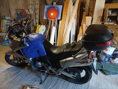 Moto HONDA 2007 occasion Mervent 85200