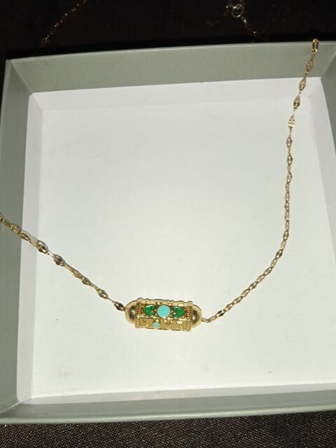 Jolie pendentif t chaîne offerts 10 Lamballe (22)