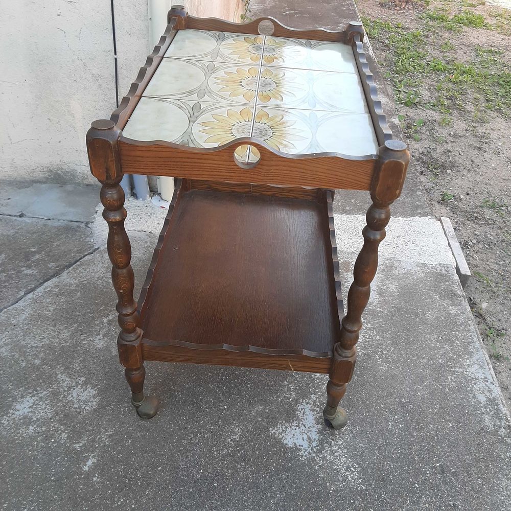 table &agrave; desservir Meubles