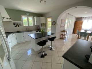  Villa  vendre 6 pices 171 m