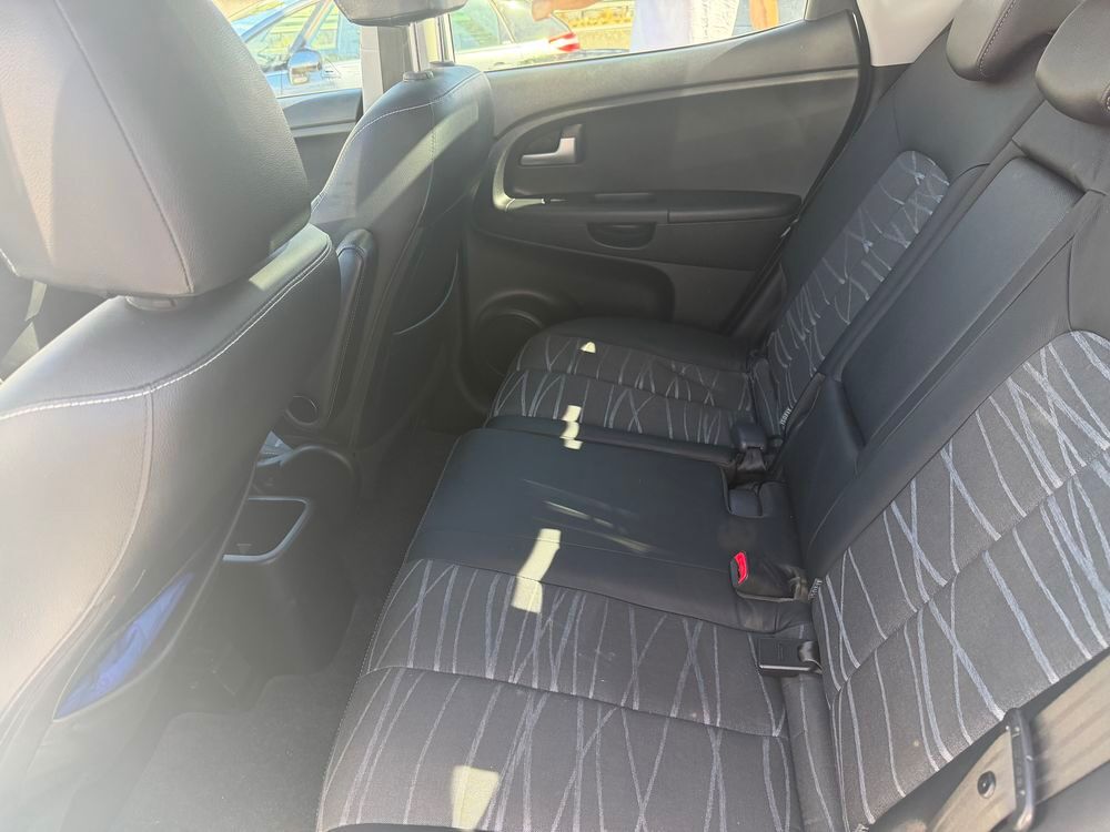 Venga 1.6 CRDi 115 ch Premium 2014 occasion 33450 Montussan