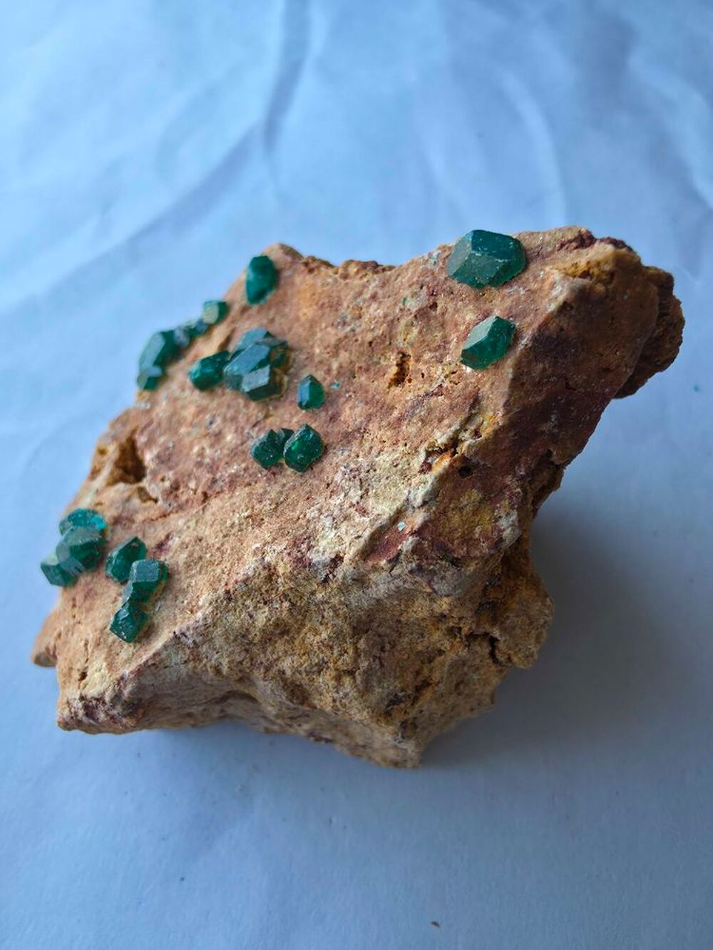 Min&eacute;ral Rare : Dioptase brute sur gangue du Katanga RDC-79g 