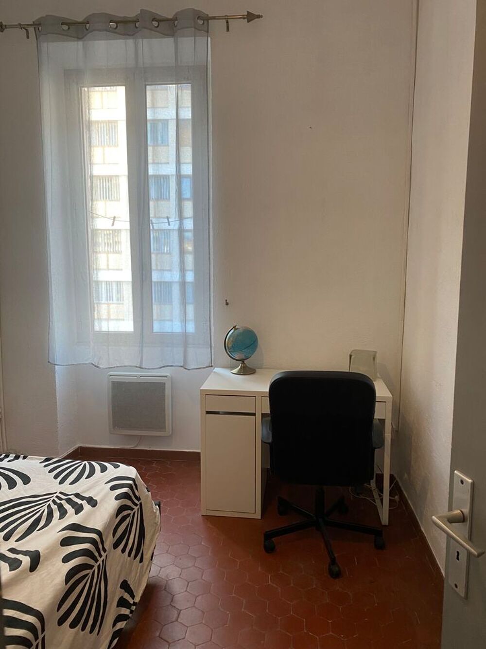 Location Appartement appartement T2/3 meublé, 13005 Marseille Marseille 5