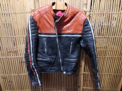 Ancien Blouson Moto Cuir Vintage Style Usé
0 Loches (37)