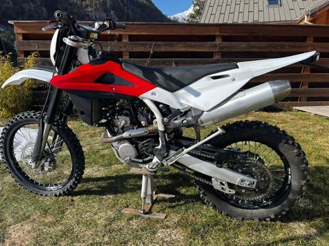 Moto HUSQVARNA 2010 occasion Vallouise 05290