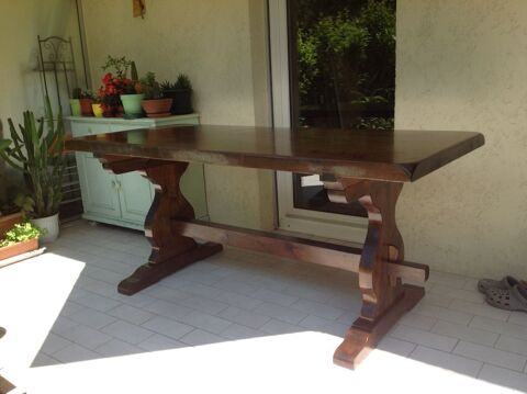 Table monastère Saint-Raphaël (83)
