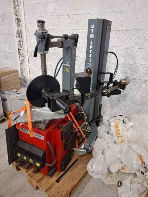 d�monte pneu avec �quilibreuse 2000 Strasbourg (67)