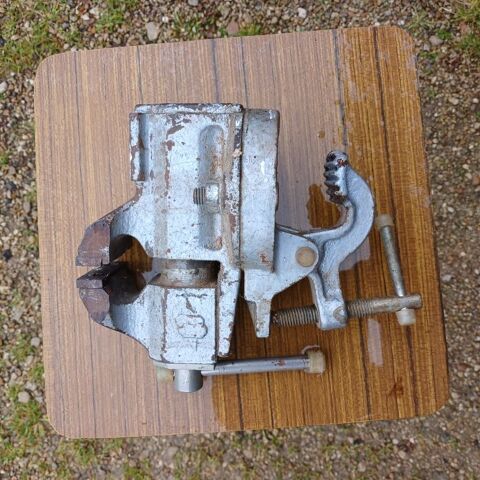 �tau de table portatif 30 Vendeuvre-du-Poitou (86)