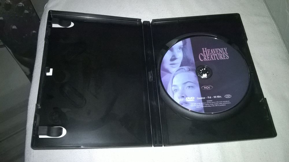 DVD HEAVENLY CREATURES 
1999
Excellent etat
En Fran&ccedil;ais
DVD et blu-ray