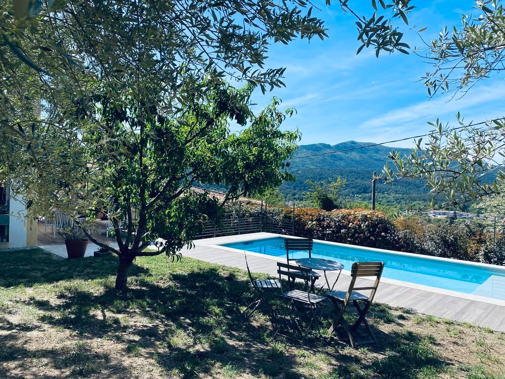 � vendre  Villa Saint-Zacharie (83640)