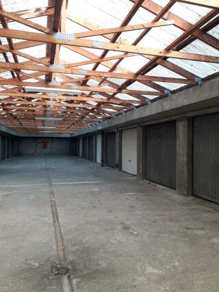  Parking / Garage � louer 16 m� Grenoble