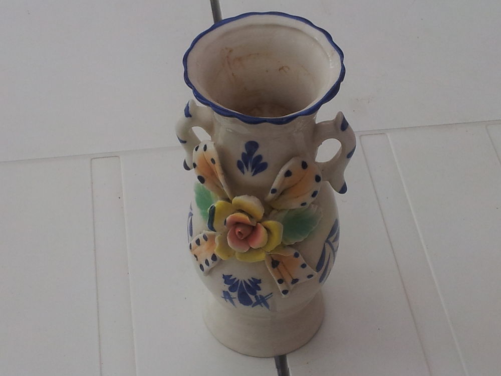 tr&egrave;s joli vase fleuri ancien Décoration