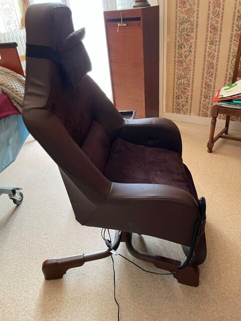 fauteuil lectrique 200 Saint-Genest-Lerpt (42)