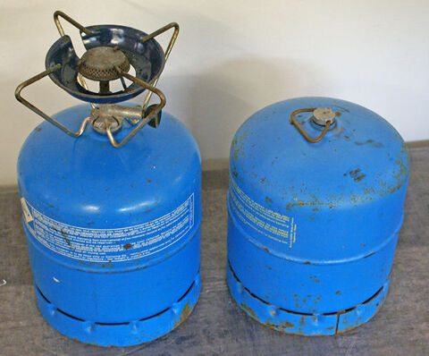 GAZ CAMPING GAZ INTERNATIONAL - 3 BONBONNES 9 Clermont-Ferrand (63)