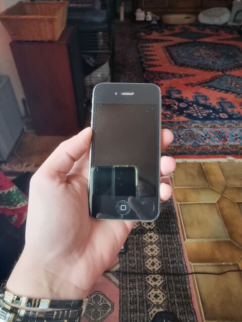 Smartphone (téléphone portable) iPhone 4S A1387 20 Vulbens (74)