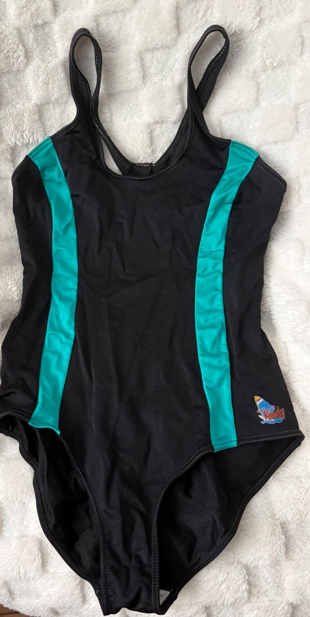 Maillot de bain une pi&egrave;ce noir et vert femme T42 TBE Vêtements