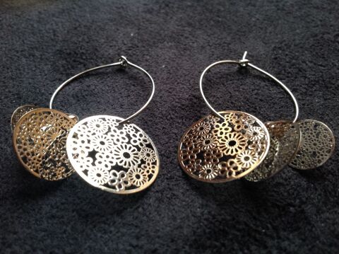 BOUCLES OREILLES ARGENT FLEUR ANNEAU 3 TAIL Envoi Possible
2 Trgunc (29)