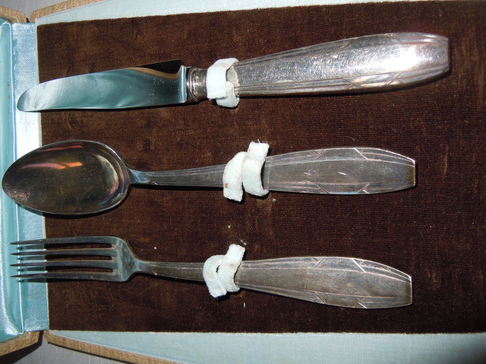 une centaine d objets anciens . je vide ma maison..... Décoration