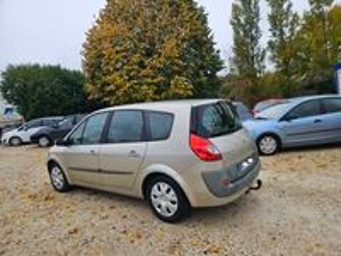 Grand Sc&eacute;nic II Grand Scenic 1.5 dCi 105 Authentique 7 pl 2007 occasion 89150 Saint-Val&eacute;rien