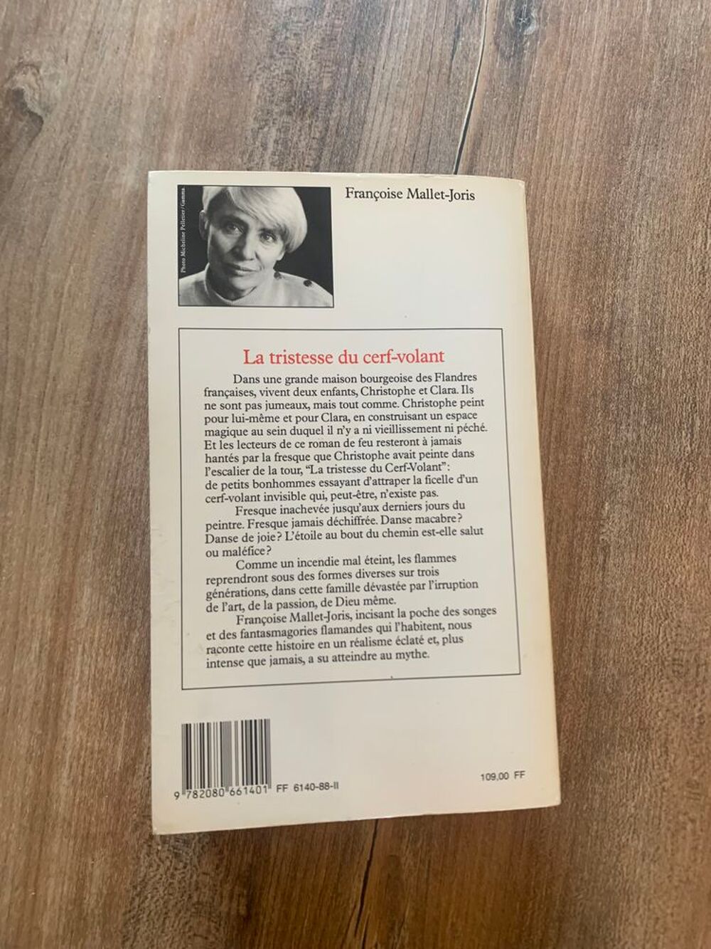 Livre " La tristesse du cerf - volant " - Livres et BD