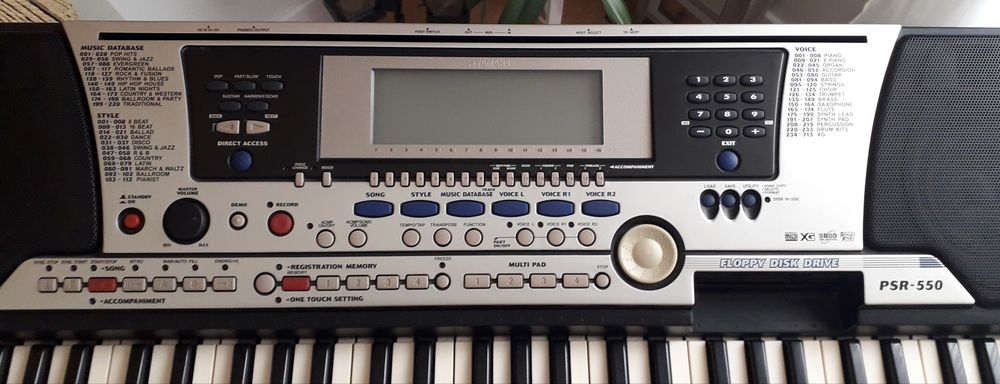 Clavier YAMAHA PSR 550 Instruments de musique