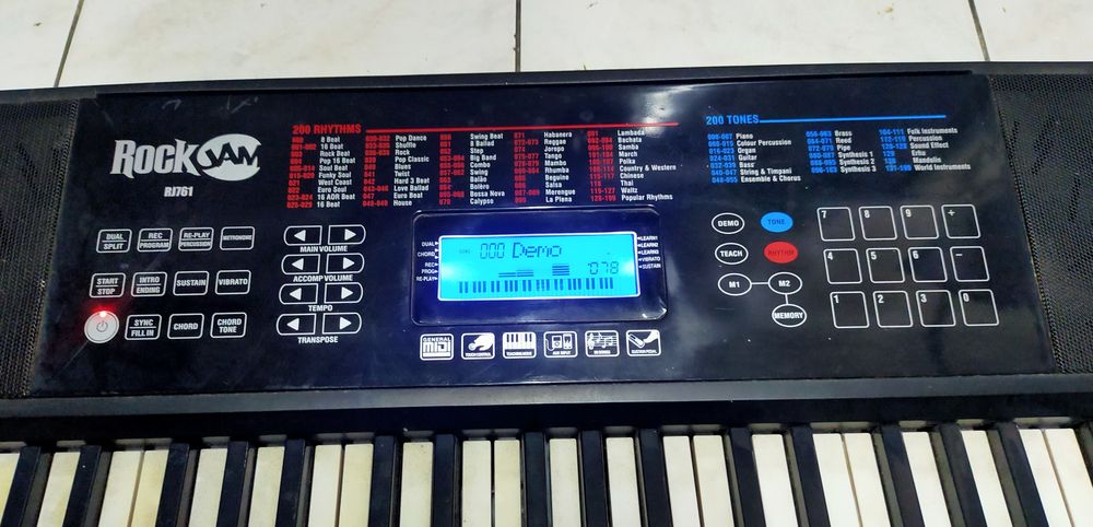 Clavier &eacute;lectronique RockJam noir Instruments de musique