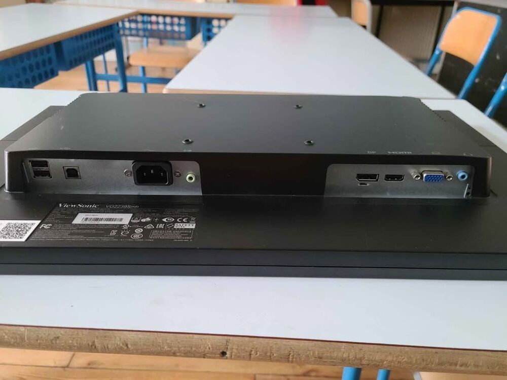 &Eacute;cran 22 pouces Matériel informatique