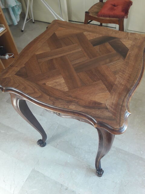 belle table d'appoint, style Louis XV 90 Cagnes-sur-Mer (06)