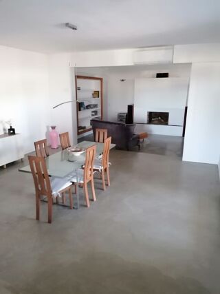  Maison à louer 5 pièces 149 m² Éguilles