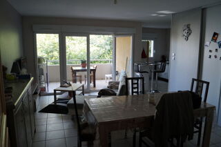  Appartement à louer 3 pièces 72 m²