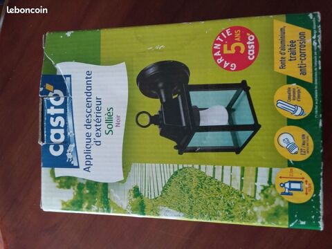 Applique descendante d'ext�rieure SOLLIES 14 Serres-Castet (64)