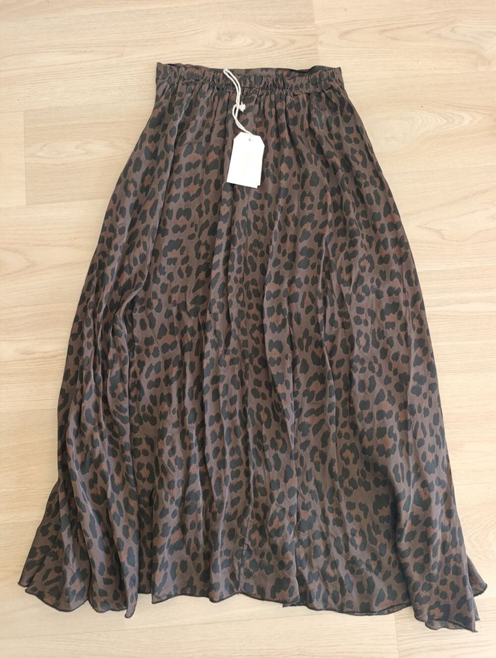 Jupe &eacute;l&eacute;gante Vêtements