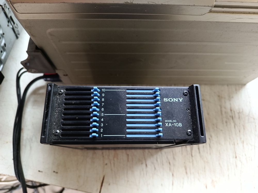 Autoradio Sony XR-C290RDS + CDX-51 Audio et hifi