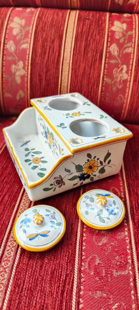 Encrier double sign N ton jaune et fleurs 29 La Fert-Alais (91)