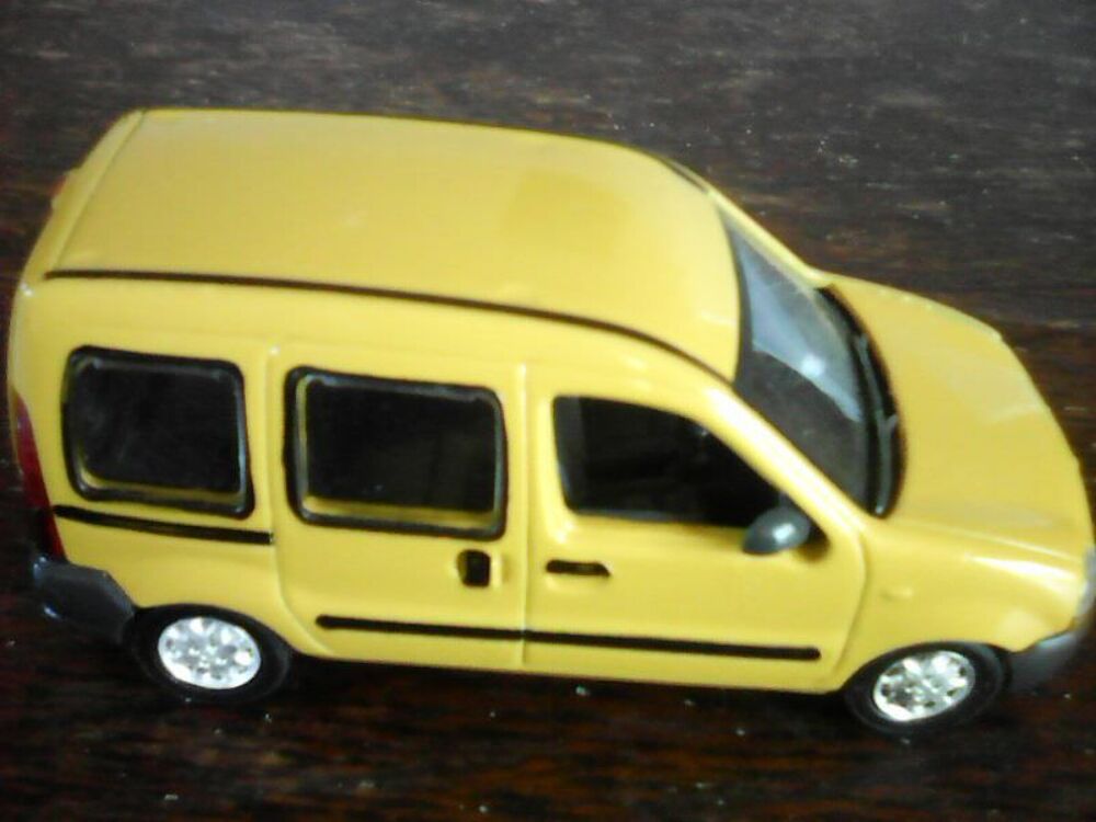 Voiture Renault Kangoo Solido 1/43 