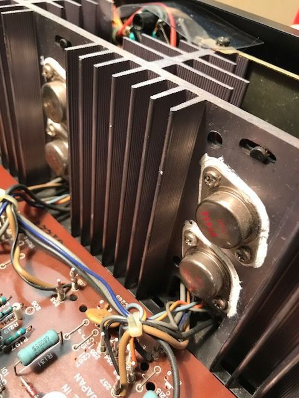 R&eacute;pare ampli Hifi vintage Audio et hifi