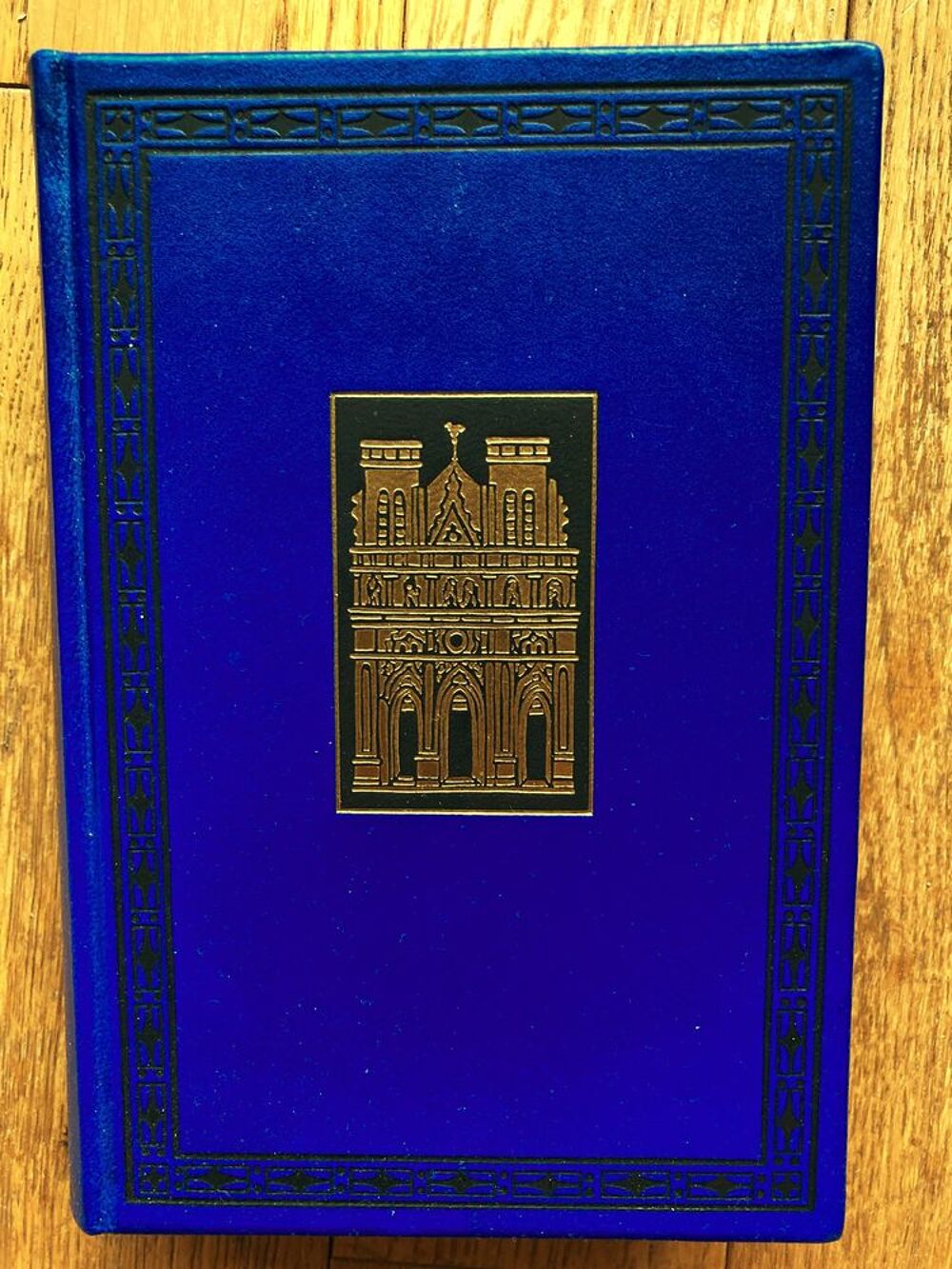 Achetez le ménagier de paris neuf revente cadeau, annonce vente à