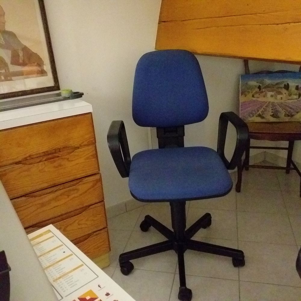 CHAISES DE BUREAU A ROULETTES Meubles