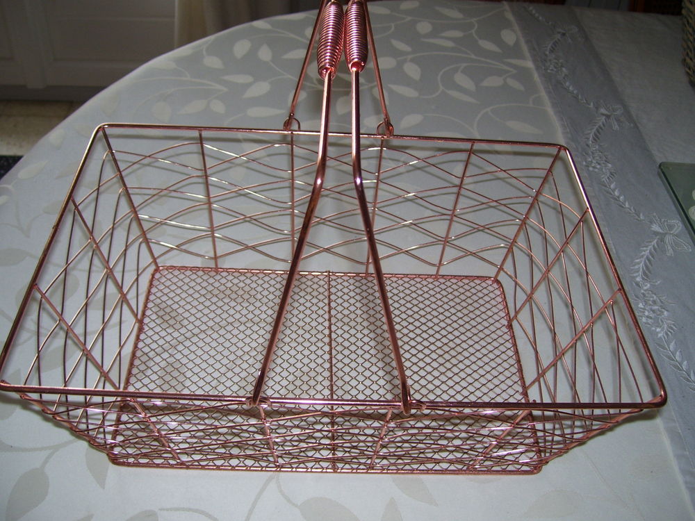 Panier m&eacute;tal ros&eacute; 36x25 cm Hauteur 13 cm Jardin