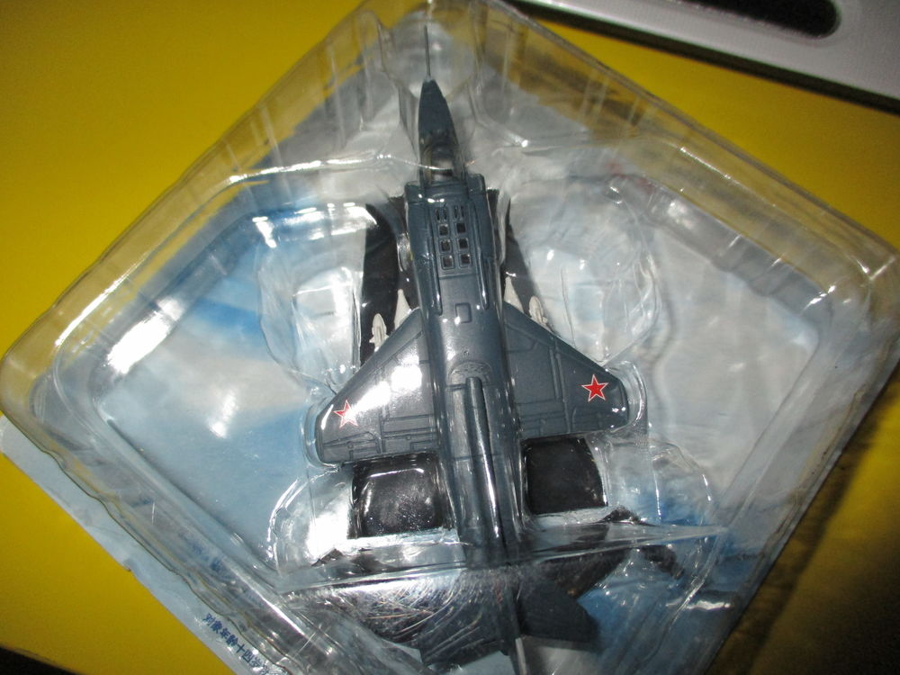 maquette avion russe sovi&eacute;tique m&eacute;tal miniature neuf Jeux / jouets